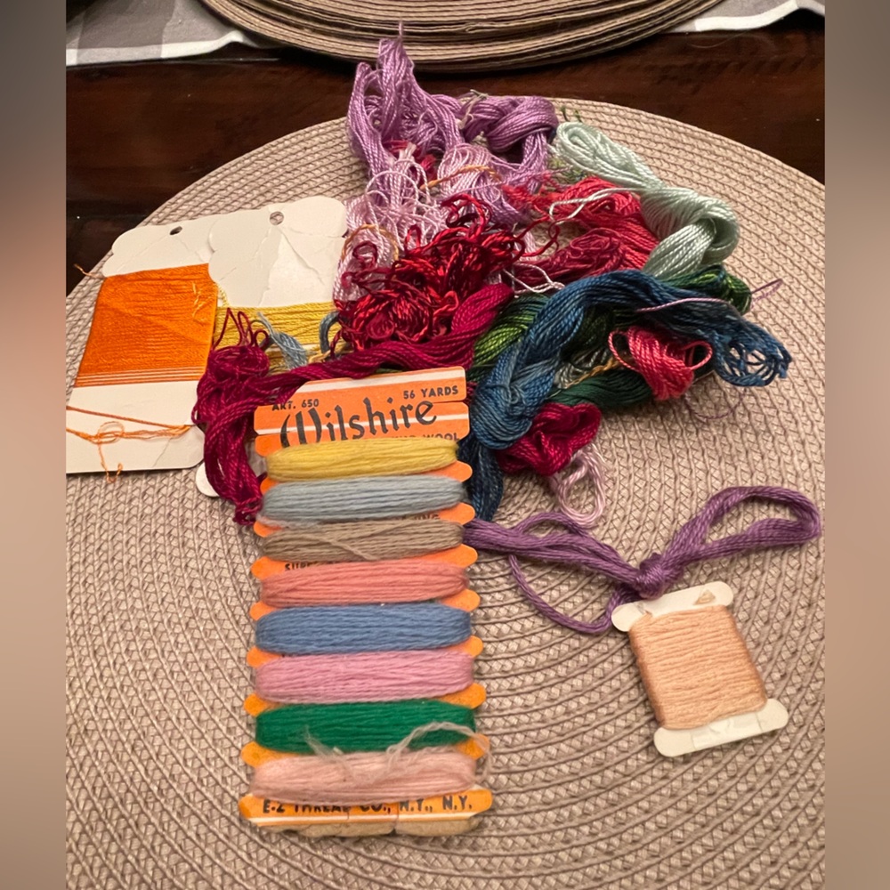 Assorted thread.